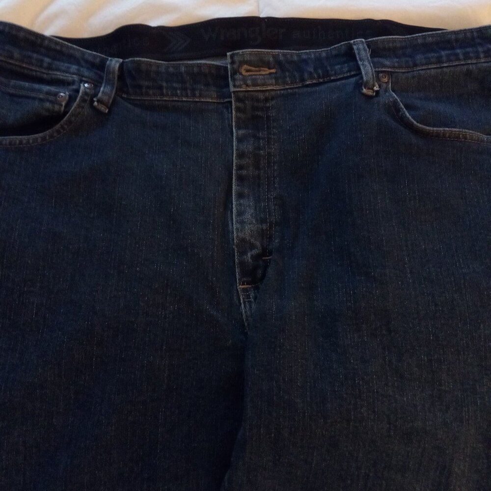 Men's  Wrangler Blue Jeans